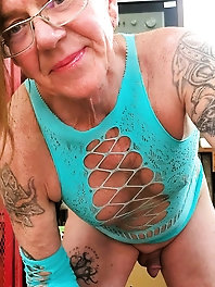 A beginner crossdresser fantasizing - 17 images