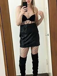 GROOBYGIRLS Hot Sun Hot Sex Alia and Buck s sweaty beach scene